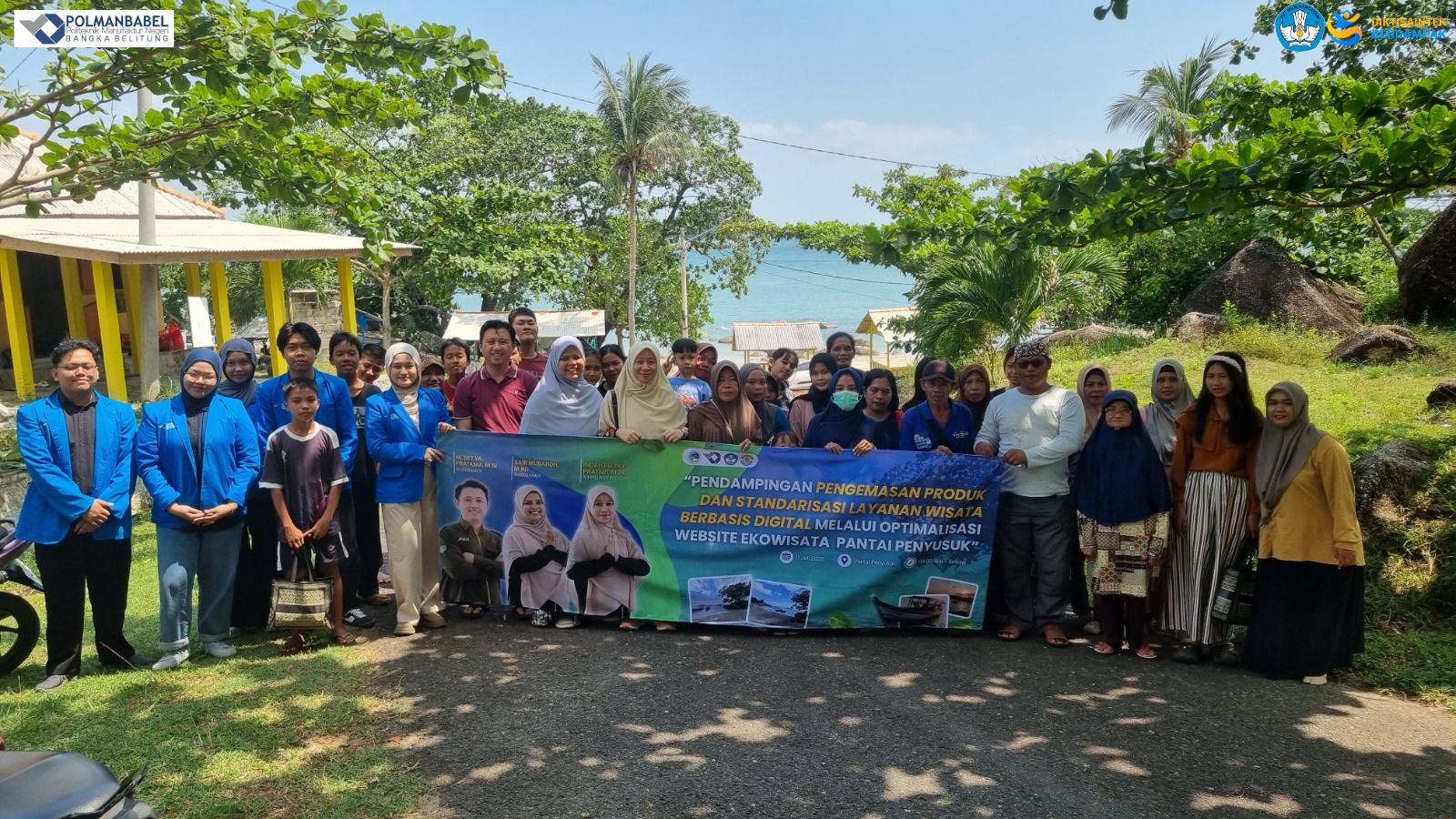 State Polytechnic of Bangka Belitung Lecturers Boost Digital Ecotourism at Penyusuk Beach Through Community Mentoring Program