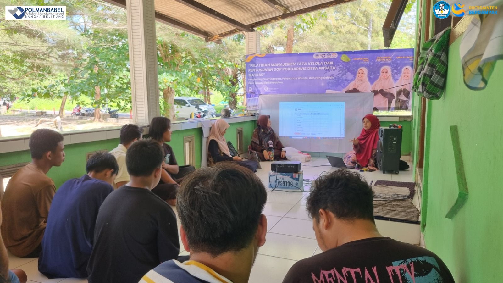 Bangka Belitung State Polytechnic Lecturers' Community Service Encourages Matras Tourism Awareness Group to Manage Tourist Destination Professionally