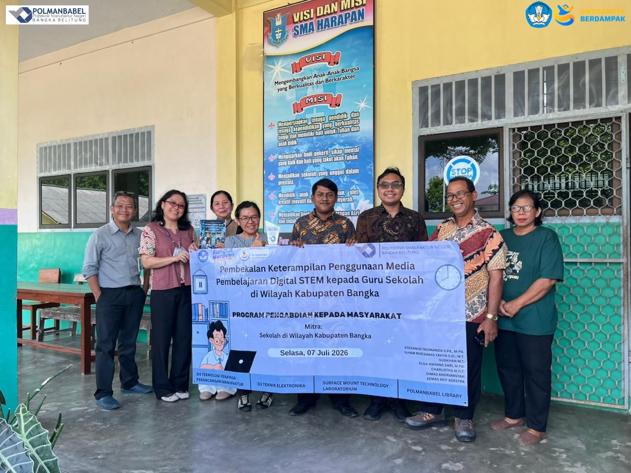 Lecturer from State Polytechnic of Bangka Belitung Visits Schools in Bangka Regency to Equip Teachers with STEM Digital Learning Media Skills