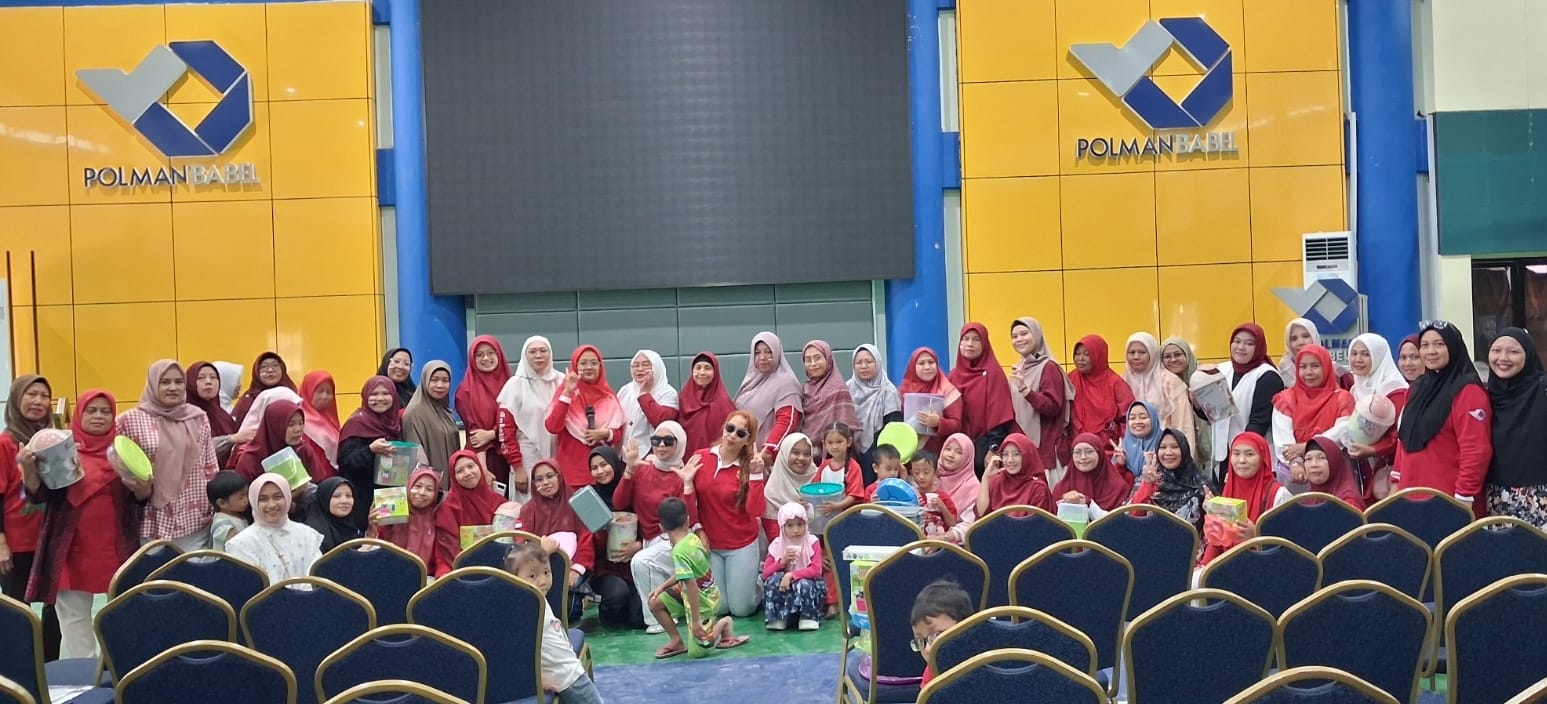 Celebrating Indonesia's 81st Anniversary, the Dharma Wanita of the Bangka Belitung State Polytechnic Hosts Competitions and Dons Matching Red-and-White Outfits.