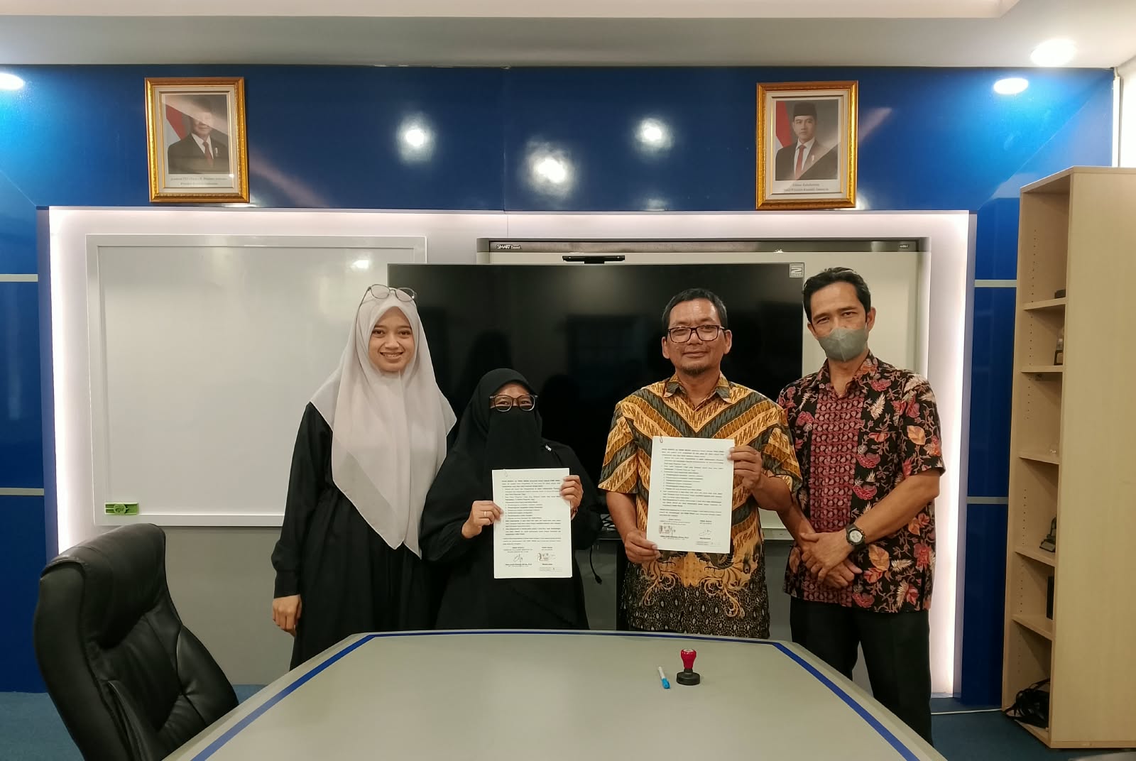 Bangka Belitung State Polytechnic Opens Research and Internship Opportunities Through a Partnership with Local Business Candu Artisan Chocolate Artist